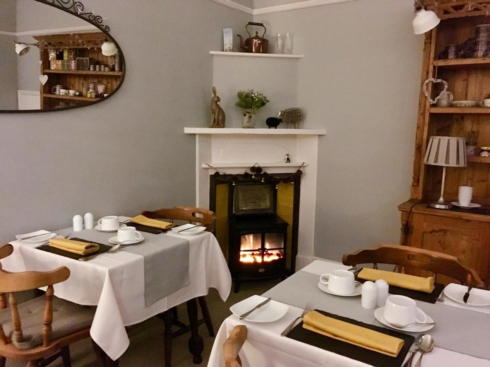 2 Cambridge Villas B & B Ambleside Dış mekan fotoğraf